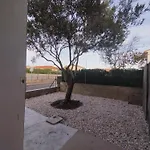 T2 - Jusqu'a 4 Couchages - Avec Jardin