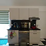 T2 - Jusqu'a 4 Couchages - Avec Jardin Apartman