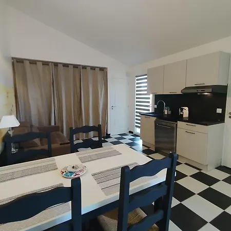 Apartament F2 - 4 Couchages Avec Jardin