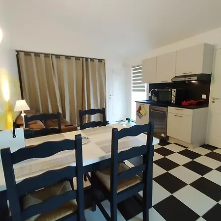 Apartman T2 - Jusqu'a 4 Couchages - Avec Jardin
