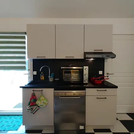 T2 - Jusqu'a 4 Couchages - Avec Jardin Apartmán