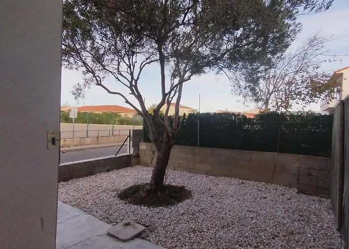 T2 - Jusqu'a 4 Couchages - Avec Jardin